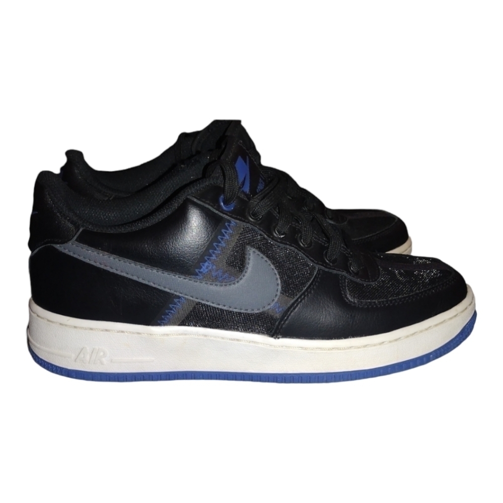 Nike Air Force 1 LV8 "Black Royal